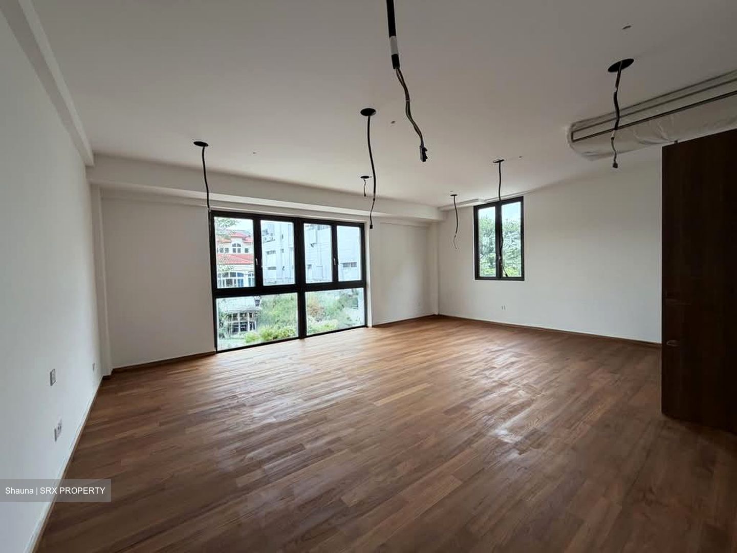Coronation Road (D10), Semi-Detached #584510561